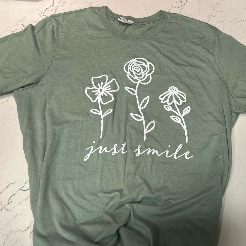 Just smile tee shirt